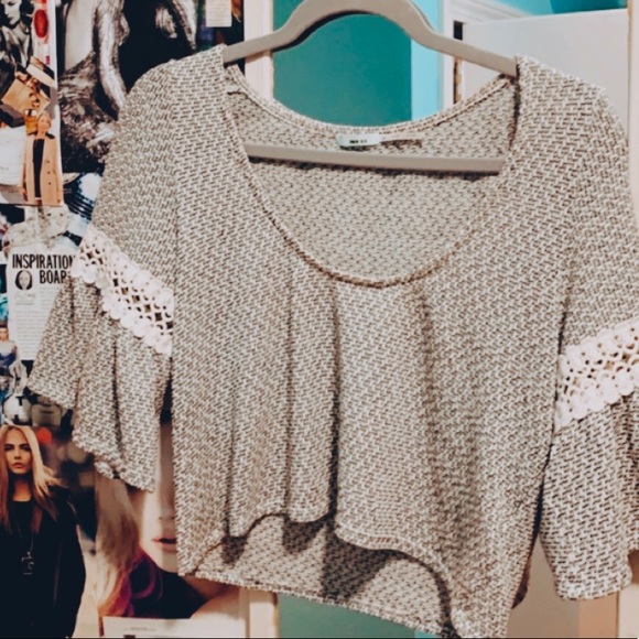 Urban Outfitters Tops - Urban Outfitters Flowy Crop Top